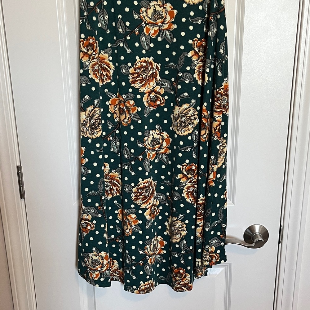 LulaRoe Floral Hunter Green Rose Dress - Picture 6 of 6